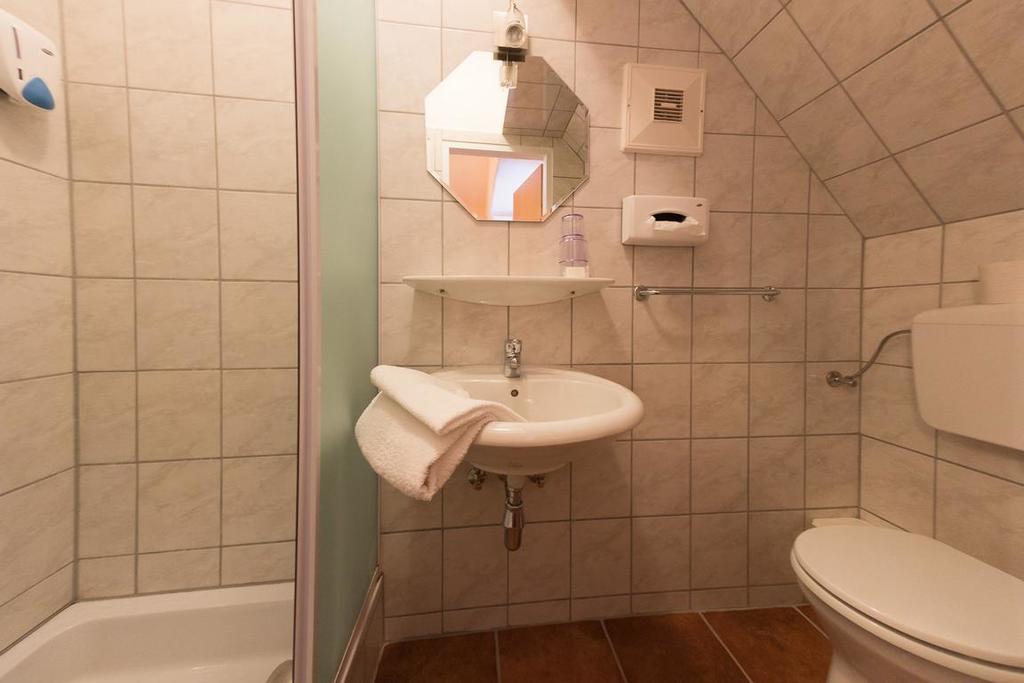 Bed & Breakfast Goldener Stiefel Mariazell Quarto foto